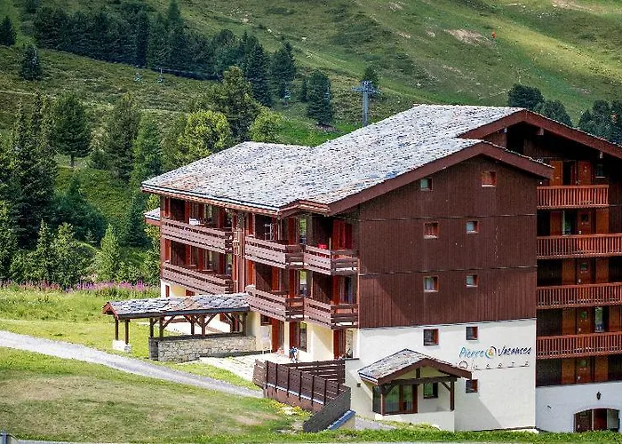 Pierre & Le Quartz 3* لا بلاني